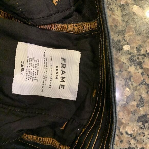 Frame denim jeans side pockets dark wash.  Size: 27 - Picture 5 of 5